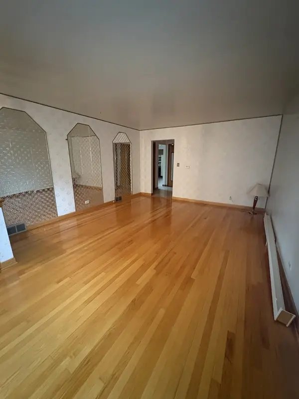 3208 N Hawthorne ST, Franklin Park, IL 60131