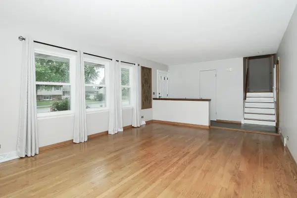 329 TUPELO AVE, Naperville, IL 60540