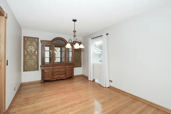 329 TUPELO AVE, Naperville, IL 60540