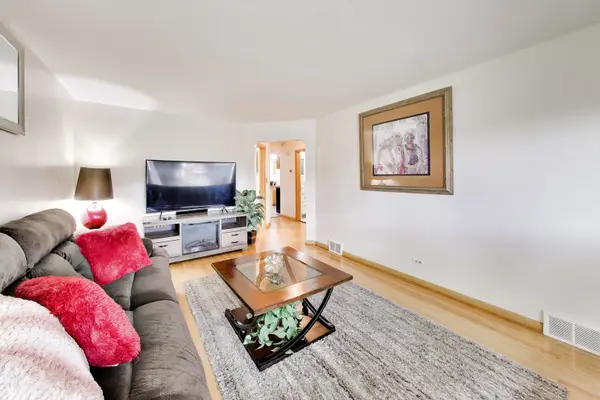 1118 Bohland AVE, Bellwood, IL 60104