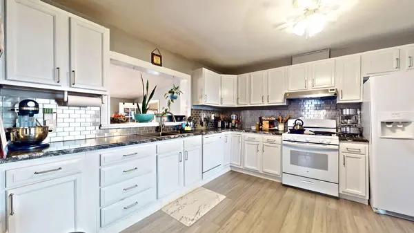 829 Old Route 47 RD, Monticello, IL 61856