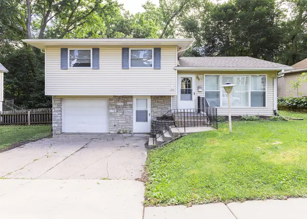1844 31st ST, Moline, IL 61265