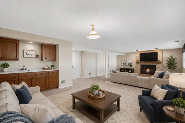 7305 Summit RD, Darien, IL 60561
