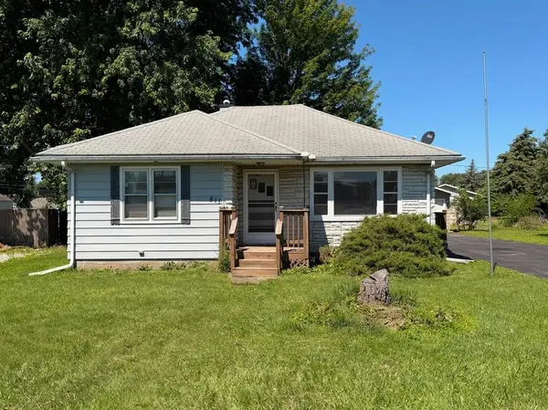 811 1st ST, Colona, IL 61241
