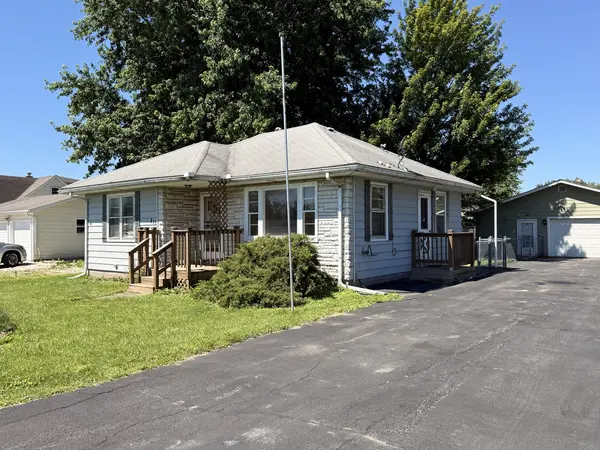 811 1st ST, Colona, IL 61241