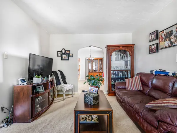 4550 N Kildare AVE, Chicago, IL 60630