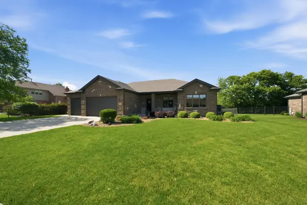 10532 Jacob DR, Mokena, IL 60448
