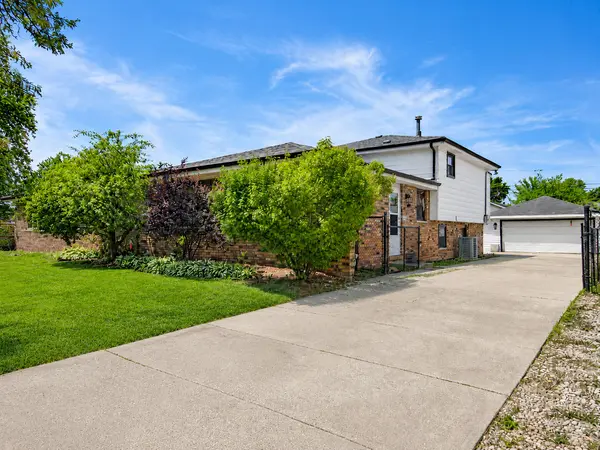 11824 S Leclaire AVE, Alsip, IL 60803