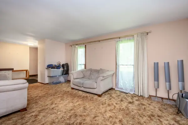 40581 N Sunset DR, Antioch, IL 60002