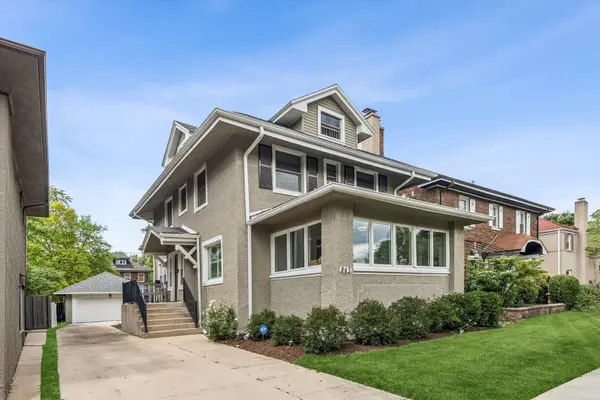 843 N East AVE, Oak Park, IL 60302