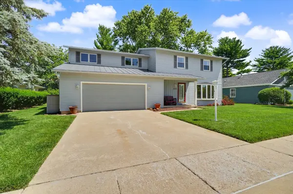 2510 Southmoor DR, Champaign, IL 61821