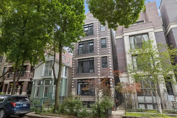 1510 N Cleveland AVE #4, Chicago, IL 60610