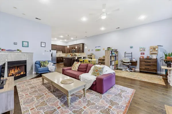 832 W 36TH ST #4, Chicago, IL 60609