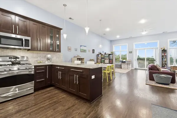 832 W 36TH ST #4, Chicago, IL 60609