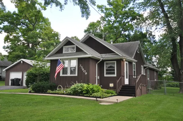 35909 N Helendale RD, Ingleside, IL 60041