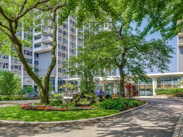 4250 N Marine DR #2129, Chicago, IL 60613