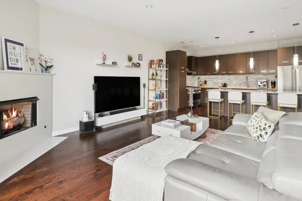 2136 W North AVE #3W, Chicago, IL 60647