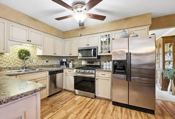 7006 Coachwood TRL, Tinley Park, IL 60477