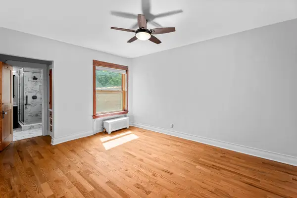 5437 S Hyde Park BLVD #3S, Chicago, IL 60615