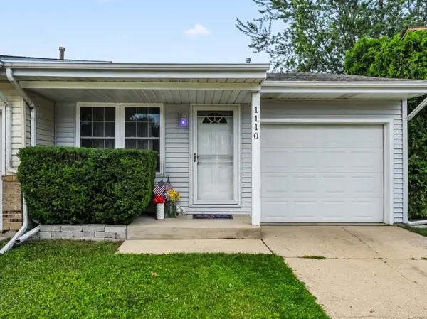 1110 Riverwood DR, Algonquin, IL 60102