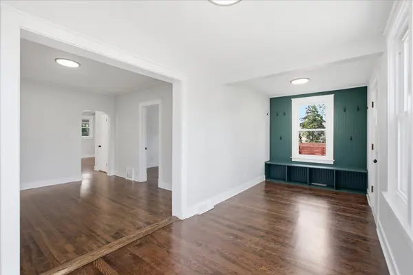 1105 Dunlop AVE, Forest Park, IL 60130
