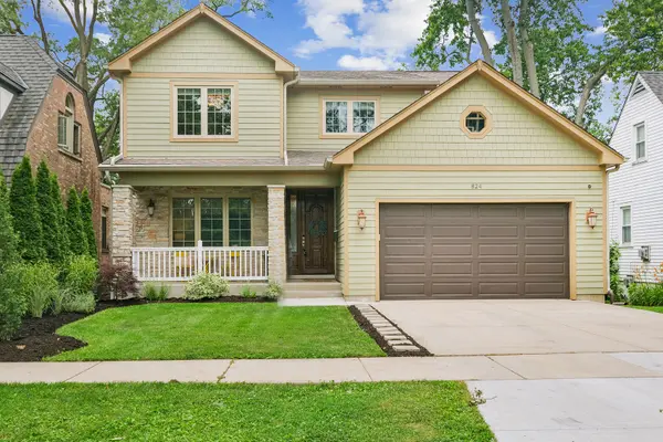 824 N Ridge AVE, Arlington Heights, IL 60004