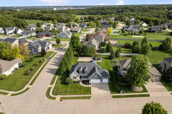 5089 Wyndham CT, Bettendorf, IA 52722