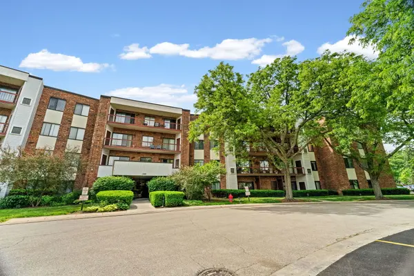 1500 Harbour DR #4F, Wheeling, IL 60090