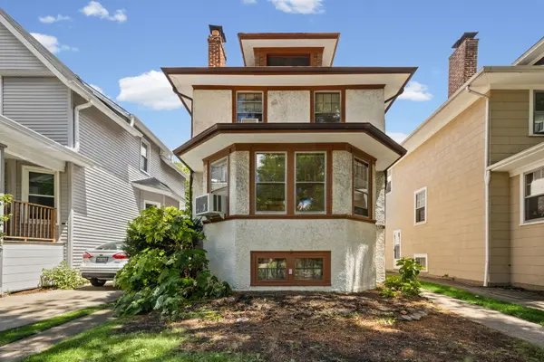 614 N Humphrey AVE, Oak Park, IL 60302
