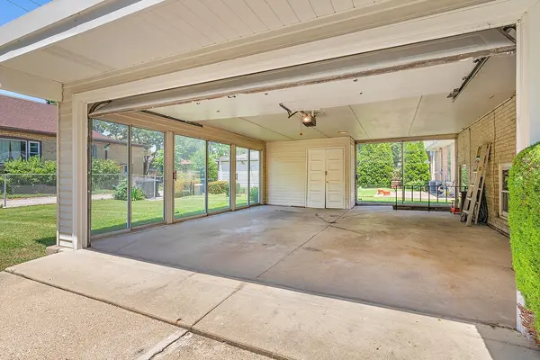 6000 CRAIN ST, Morton Grove, IL 60053