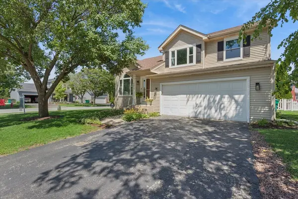 4511 Fieldcrest CT, Plainfield, IL 60586