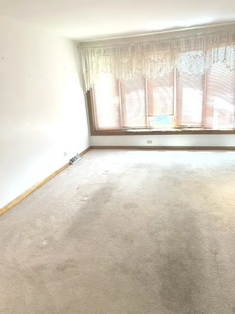Address not disclosed, Burbank, IL 60459