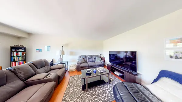 111 S Baybrook DR #612, Palatine, IL 60074