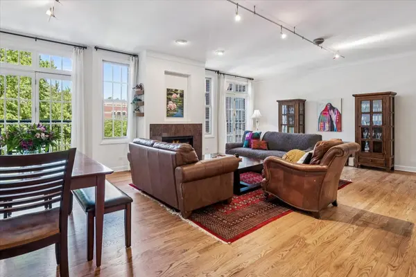 3845 N Ashland AVE #4E, Chicago, IL 60613