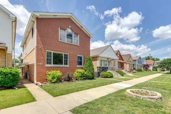 3532 N Ozark AVE, Chicago, IL 60634