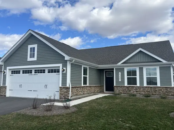 1237 Marigold LN, Hampshire, IL 60140