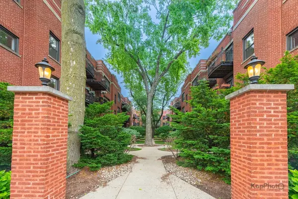 5913 N Paulina ST #2E, Chicago, IL 60660