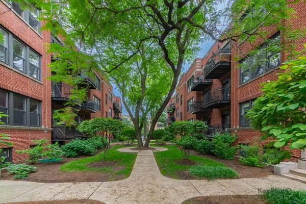 5913 N Paulina ST #2E, Chicago, IL 60660