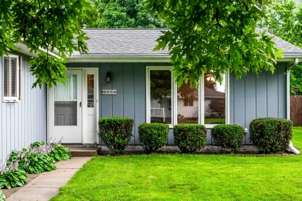 307 S Washington ST, Hudson, IL 61748