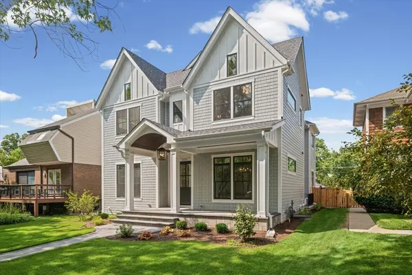 2024 Schiller AVE, Wilmette, IL 60091