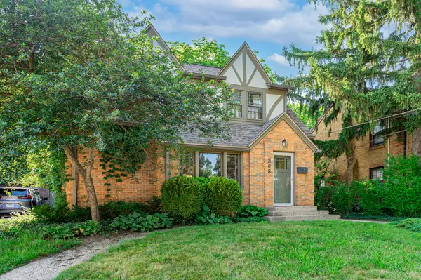 208 ROBERT AVE, Rockford, IL 61107