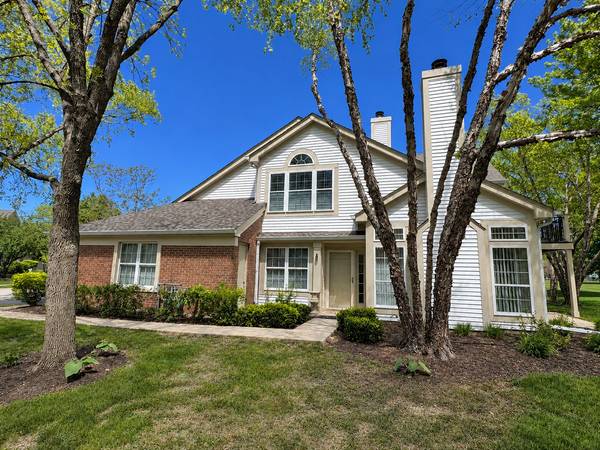 1619 Camberley CT #4, Bartlett, IL 60103