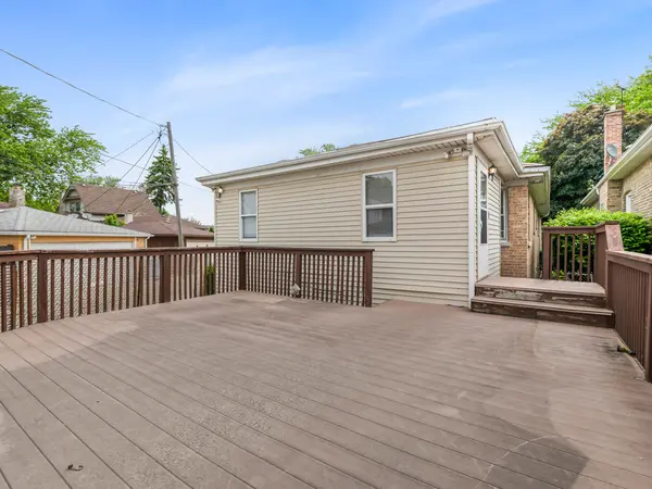 3860 N Oketo AVE, Chicago, IL 60634