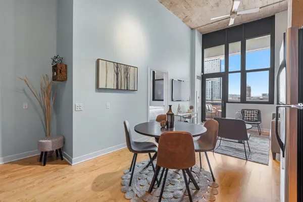 320 E 21st ST #615, Chicago, IL 60616