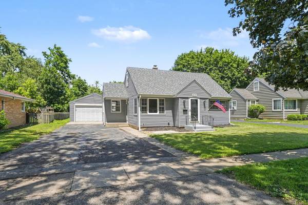 214 Pearl ST, Cary, IL 60013