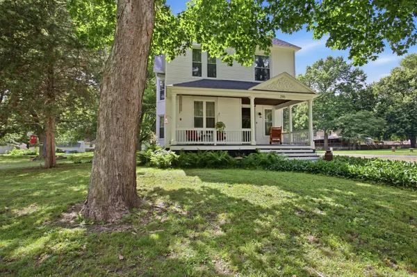 295 N Pritchett ST, Niantic, IL 62551