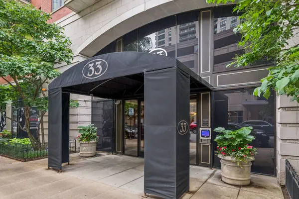 33 W HURON ST #606, Chicago, IL 60654