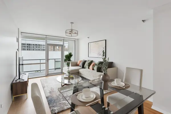 123 S Green ST #402B, Chicago, IL 60607