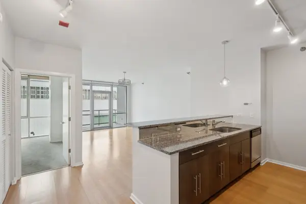 123 S Green ST #402B, Chicago, IL 60607