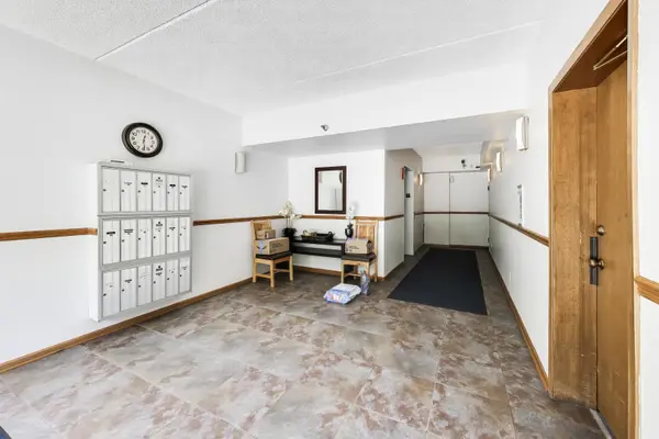 6300 W Montrose AVE #305, Chicago, IL 60634